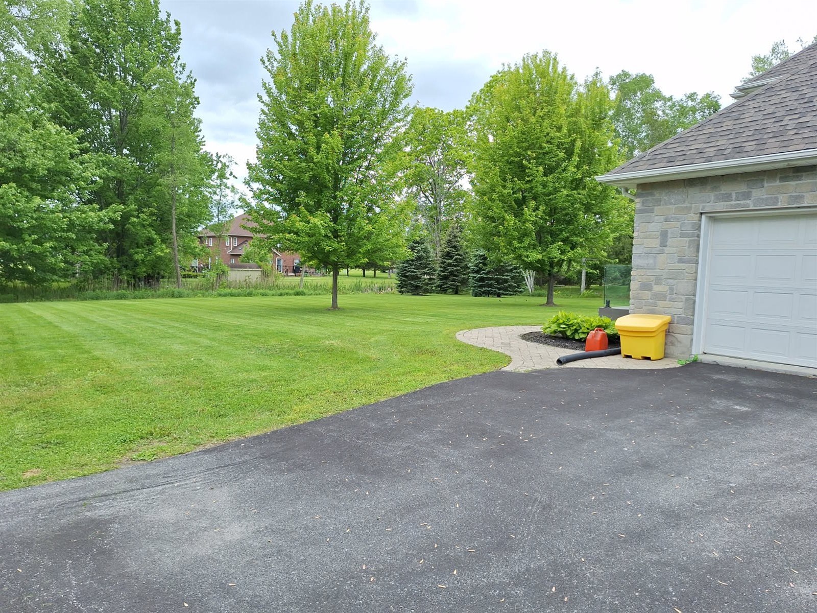 Parker's Lawn Care project photo 5